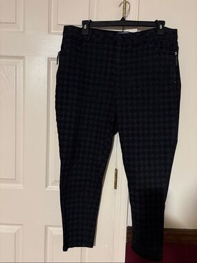 Wit & Wisdom Black Houndstooth Ankle Pants